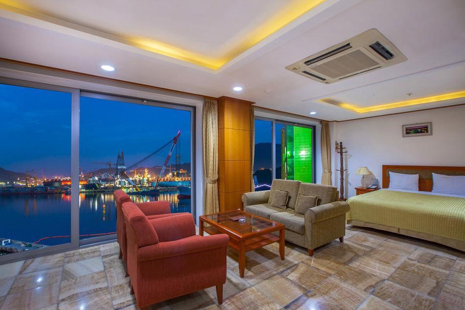 Geoje Island Hotel Exterior photo